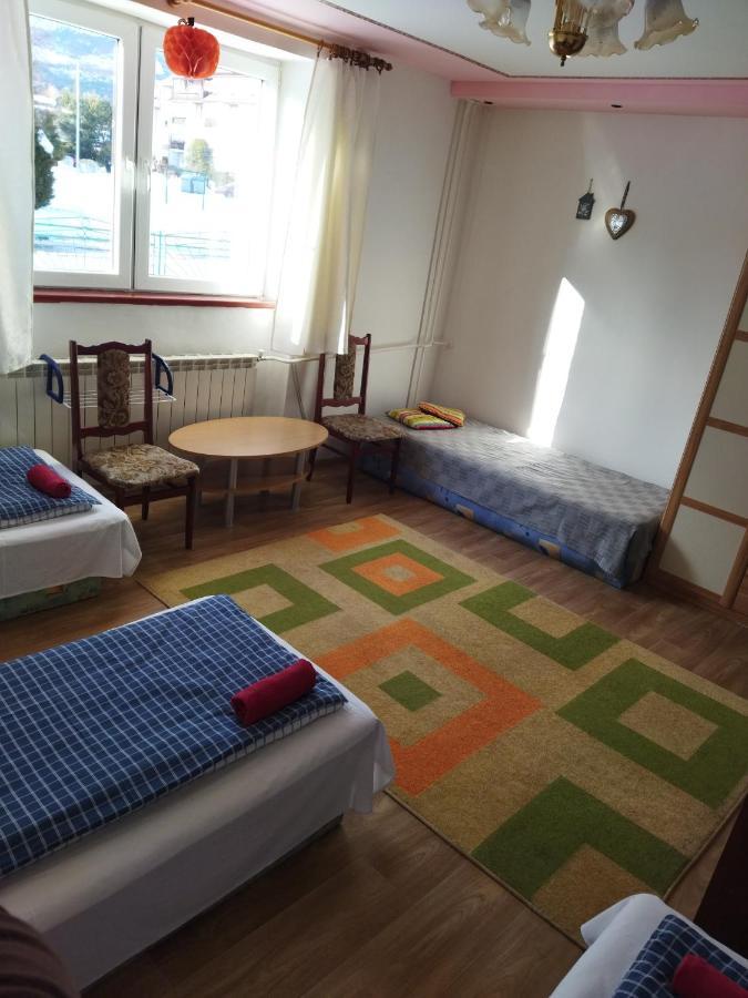 Lucky Cat Hotel Nova Lesna Exterior photo